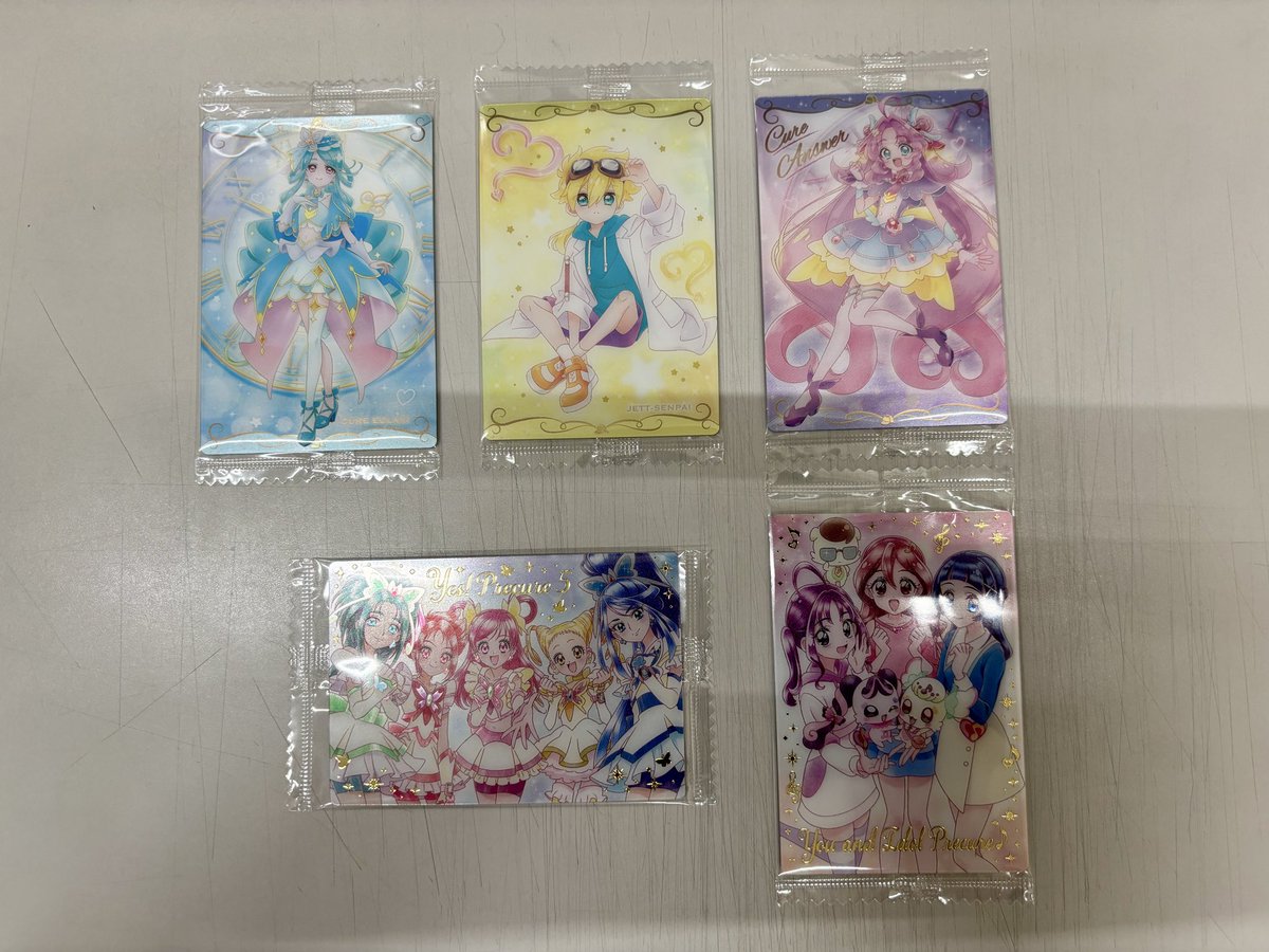 m1ya_b's tweet photo. 会社の同僚が6個買ってジェット先輩だけ被りましたが神引きして全部頂きました。感謝！ https://t.co/aGJcXBUTZf