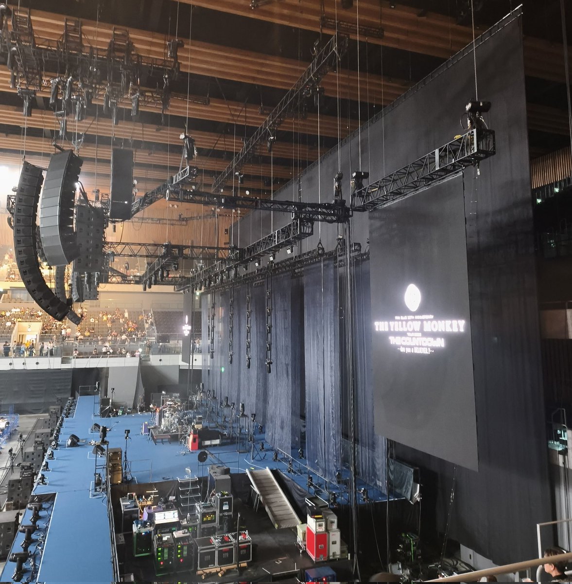 sasakiti187398's tweet photo. Fan club 10th anniversary
〜are you a BELIEVER.?〜
in 有明アリーナ 終了
ステージ真横からで音響的には厳しい
しかし 二度と見れないと思われる
レア曲満載な貴重なセトリで
最高な一日でした。
#yellowmonkey https://t.co/4gzdZKn3u6
