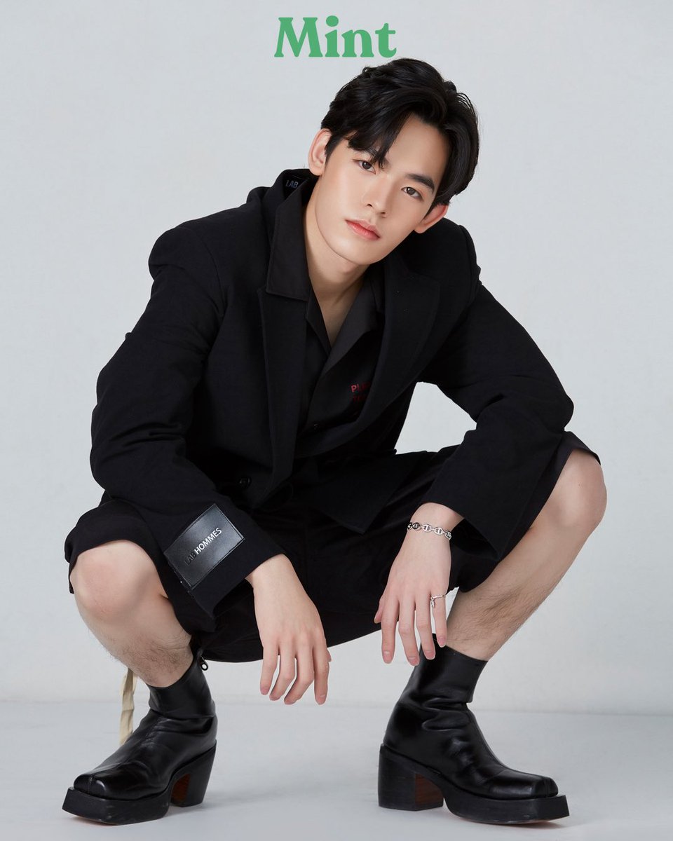 superchade's tweet photo. จะว่าไปลุค Balen ที่เลือกให้น้องก็คล้ายเมื่อครั้งตอนถ่าย #MintNewFace Vol.2 มากนะ แสดงว่านี่ก็มองน้องเป็นลุคคุณชายมาตลอดมะ 

#Porsuppakarn https://t.co/NKR4XYc4tk