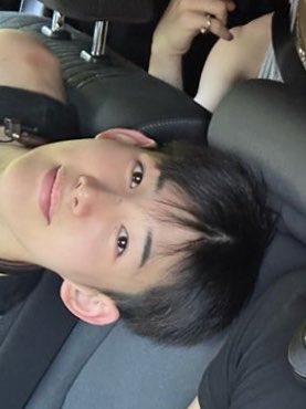 rockiluvjo's tweet photo. 멤버들이 올려준 사진 대부분이 하찮고 귀여워서 박박 웃는 중 하 https://t.co/NXcnVpR2y1