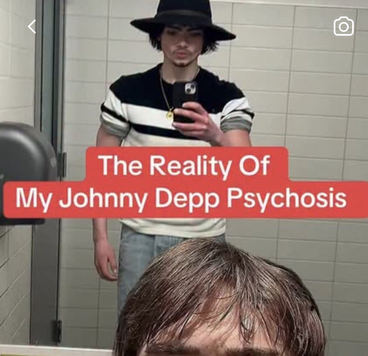 cemutaryy's tweet photo. this is how I imagine how the hatman looks like to benadryl retards https://t.co/OFsfRPw7Ok