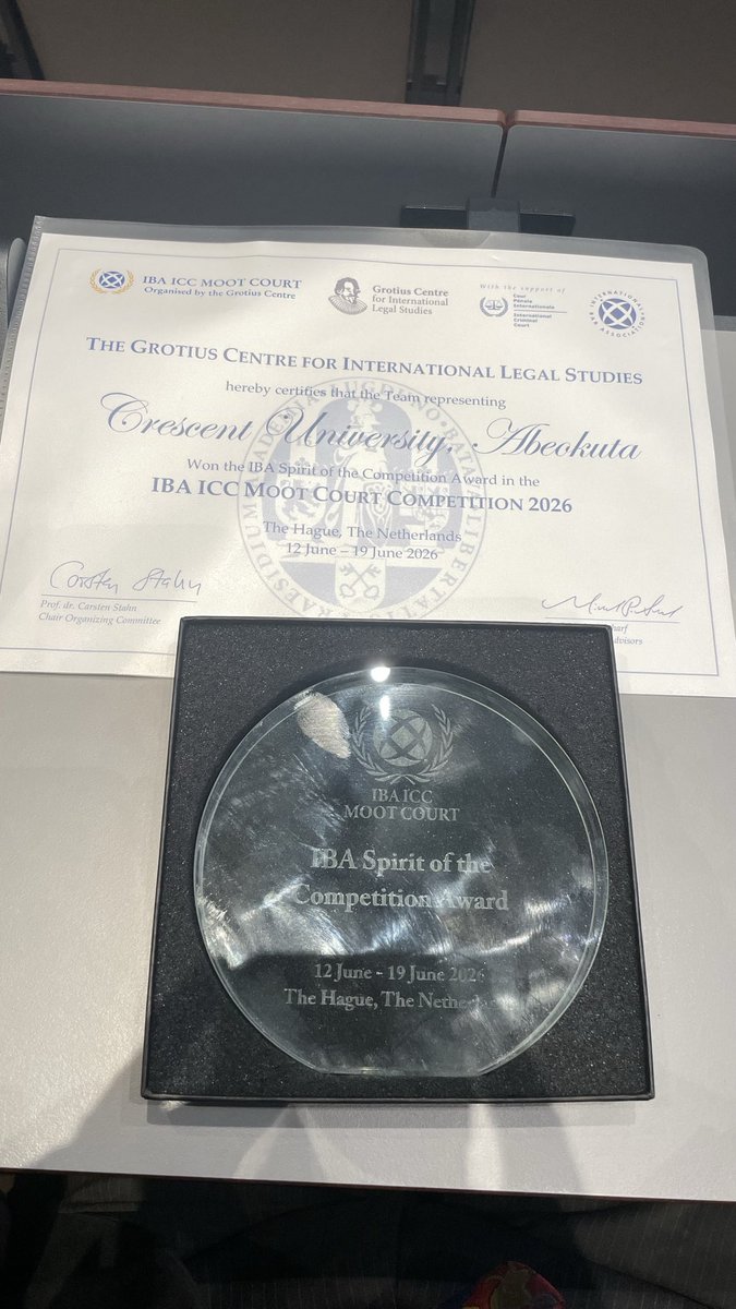 justus200503's tweet photo. Naija boy wey Dey go foreign……….. 
surreal feeling to participate once again in the IBA ICC moot court competition , this time, we left with the spirit of the competition award, out of 98 teams from 48 countries. And here is to goodbye to undergraduate advocacy❤️🫶. #law https://t.co/1um8yXtQ7F