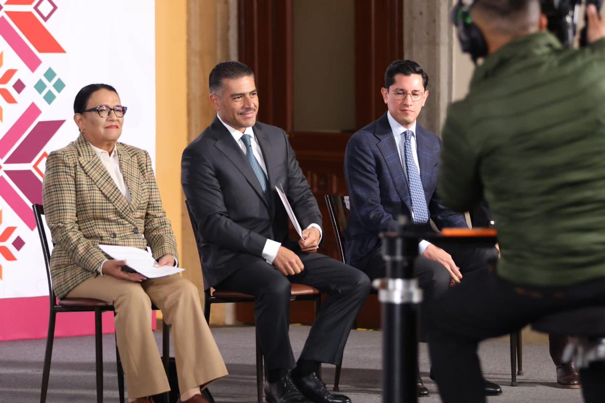 JManuelAceves's tweet photo. El Gobierno de México presentó un balance de la estrategia de seguridad en #Sinaloa. El secretario @OHarfuch  informó que, desde octubre de 2024, han sido detenidas 2 mil 540 personas por delitos de alto impacto en la entidad. https://t.co/ueWCePUqdS
