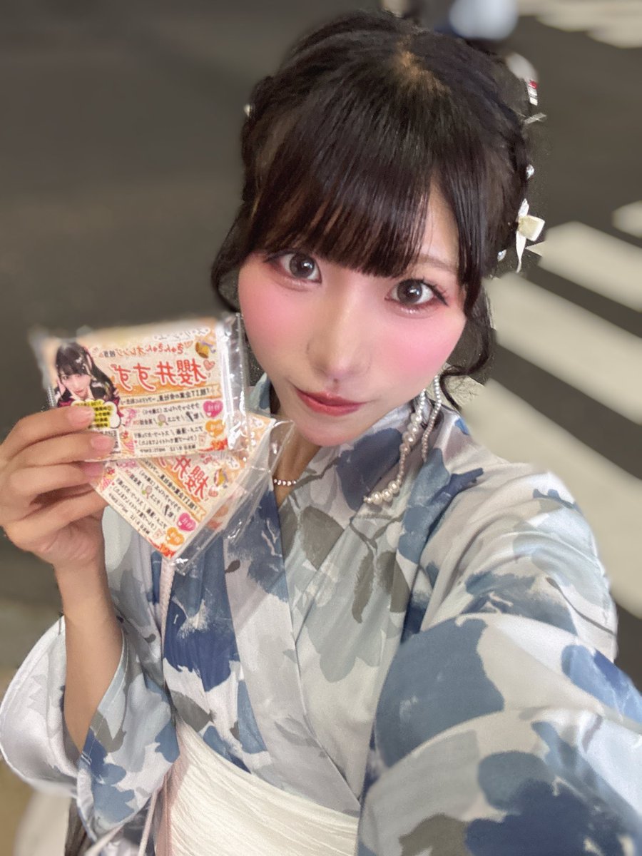 7/30の単独ライブで動員100人達成して、新衣装獲得❣️】 のために
