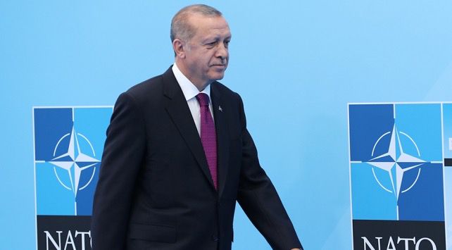 NECMETTN4's tweet photo. #NATOsummit Diploması Nasıl olur Çözüm Nasıl olur Dünya lideri @RTErdogan ile olur. @SSonugelen @EmreCaliskan_50 @av_mfa https://t.co/3fP4nCyNZq
