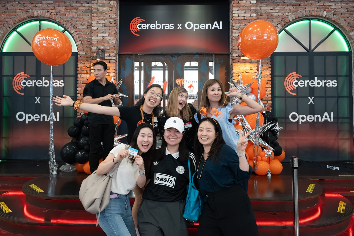 cerebras's tweet photo. We loved hosting Cafe Compute #icml with @OpenAI. we gifted all the brightest ML researchers in the fully packed room Codex Pro Plans

Thanks @communidiyi and @gabrielchua for the welcome remarks

Missed us? Come say hi to our team at Cafe Gabedo tomorrow and Thursday. Wafer will be there too
