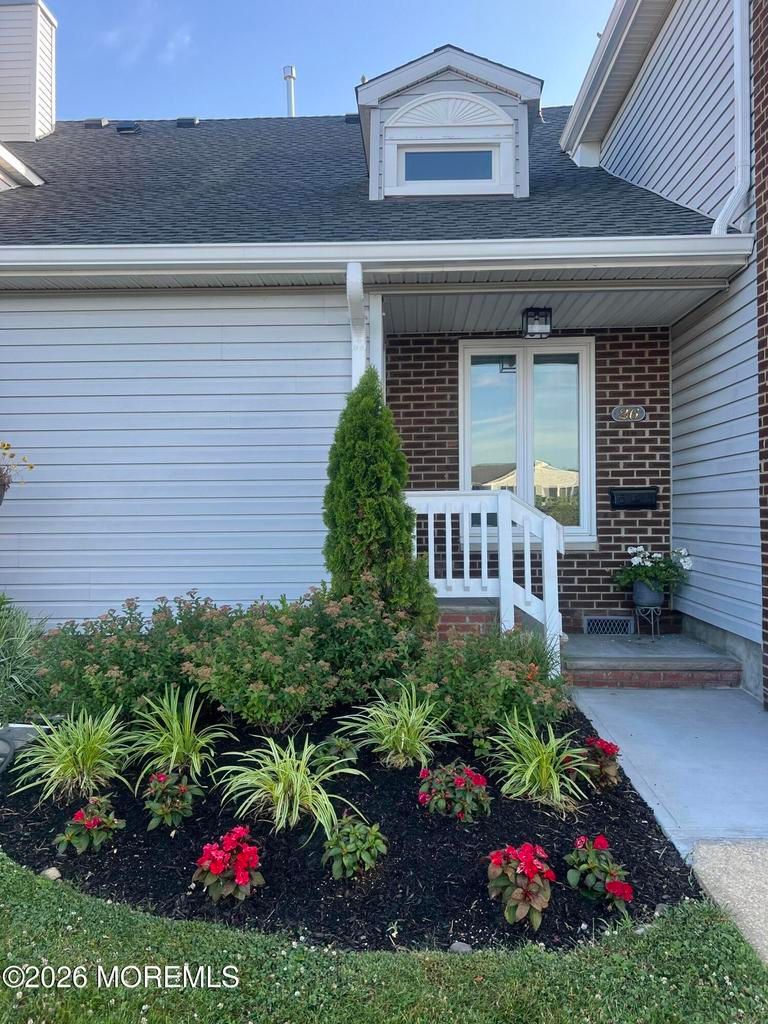 ResourcesRE's tweet photo. A rare offering in Monmouth Beach--this fully renovated two-level one-bedroom condo delivers refined coastal living throughout. 

Listing Agent: Collen McGowan
Contact: 732-212-0440 https://t.co/lz0OkQKxr2