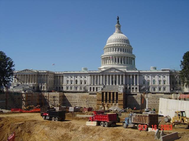 benwehrman's tweet photo. Why weren't we taught in school that the Washington D.C. capitol building was buried 70+ feet underground when our founding fathers discovered it? 🤔

A massive, decade-long excavation project was done in the early 2000s to see how deep the original building went, and none of us ever heard about it. Gosh I wonder why 😅