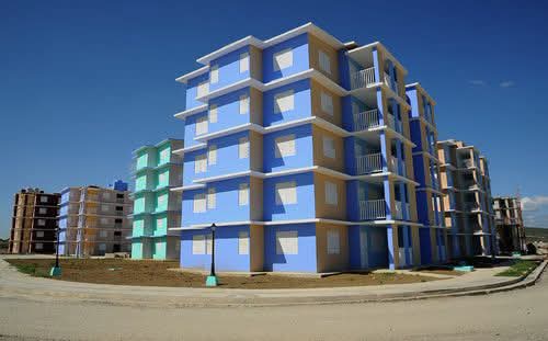 CubaMicons's tweet photo. 🇨🇺 Del Acuerdo 10326 del Consejo de Ministros:

🏡 Las personas de bajos ingresos pueden llevar a cabo acciones de construcción de nueva obra, rehabilitación o conservación, de acuerdo con el subsidio que se les haya otorgado.

#RevolucionEsConstruir https://t.co/FfDeOqQ4Zy