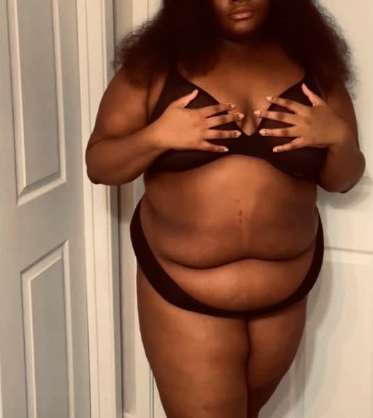exzautic's tweet photo. Something about black on my brown skin, turns me onnn 🐈‍⬛🫦

#ebonybbw #ebonypyt https://t.co/iebbBbOdvm