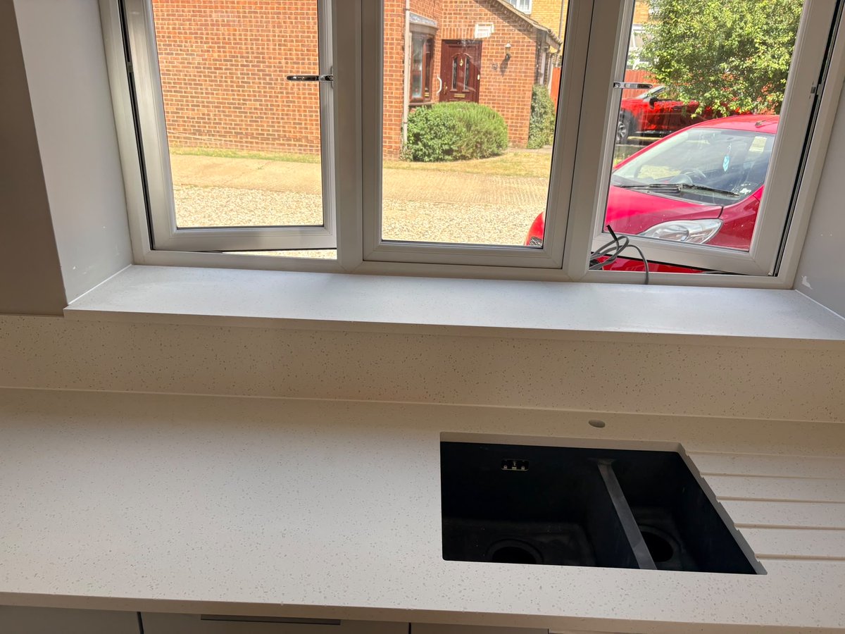 Jackman4Worktop's tweet photo. Minerva Ice Crystal worktops, window cill and 175mm high upstands installed in a kitchen in Chelmsford today. To see other colours in the Minerva range visit https://t.co/IIqxxv59vm https://t.co/avZUNkoRE1