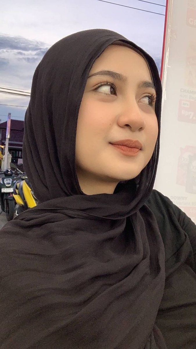aliyushaa's tweet photo. cantik https://t.co/vEF4Ls4mRc