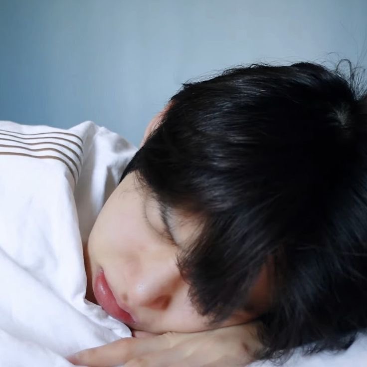 meodddd_'s tweet photo. 요즘엔
연준이 볼이 좀
그립긴 해 https://t.co/2aRFrsiqT2