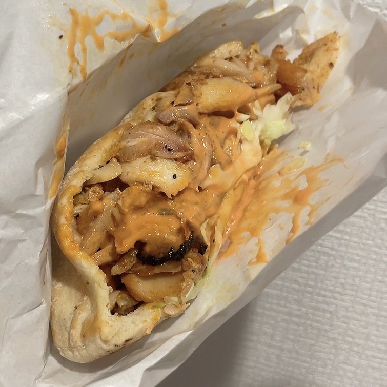 kaguyadayooo's tweet photo. ケバブ🥙食べながら
メッシ応援する🥰💗 https://t.co/gaRtZ0s9M5