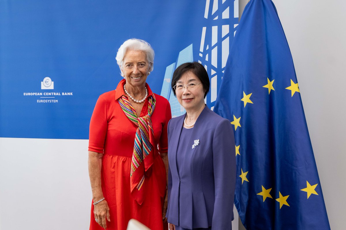 Lagarde tweet picture