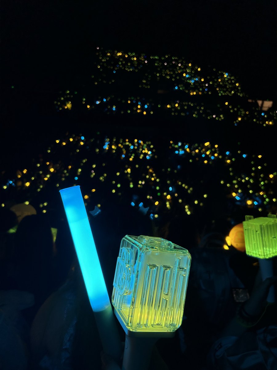 PraisingChenle's tweet photo. 🩵💚💛 https://t.co/J2Al7kP0fv