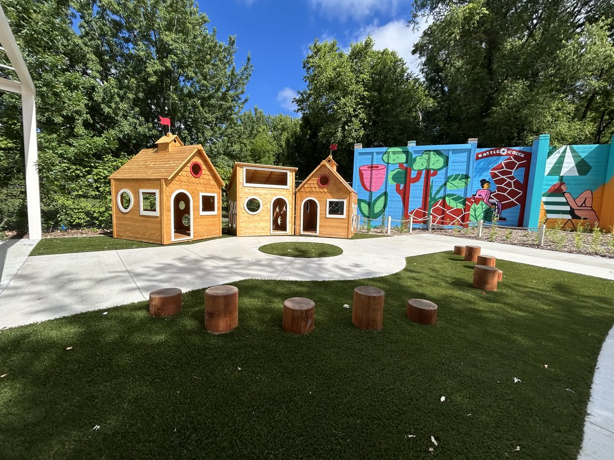 RamseyCounty's tweet photo. Just in time for the hot summer weather: The newly renovated Battle Creek Waterpark is now open for children and families. To celebrate, there's free admission on July 9,11 a.m.-5 p.m.

https://t.co/CyohSjTfbe https://t.co/qm91SeKucy