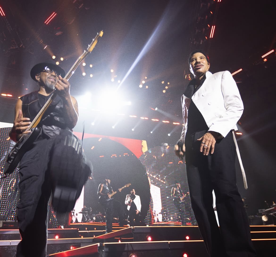 LionelRichie's tweet photo. Thank you for every message, every kind word, and for all your love. ❤️ I’m doing well, and I’m grateful for all of you.

Pittsburgh and Detroit were an absolute joy. The energy, the dancing, the faces in the crowd… we made real memories together. https://t.co/lcuiqqlou1