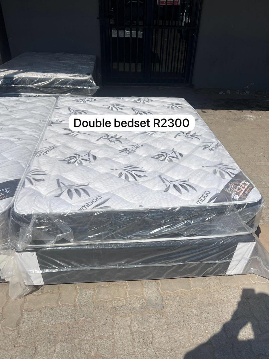 Beds_Galore's tweet photo. Great deals on comfortable factory bed sets &amp; mattresses. Call / WhatsApp us now 0605286958 🇿🇦 

🚚 Same day delivery around Gauteng 
💵 Pay upon delivery 

Adhoc Westonaria Chakalaka Arthur Zwane Goss Khayelitsha https://t.co/AtTQVQonA1