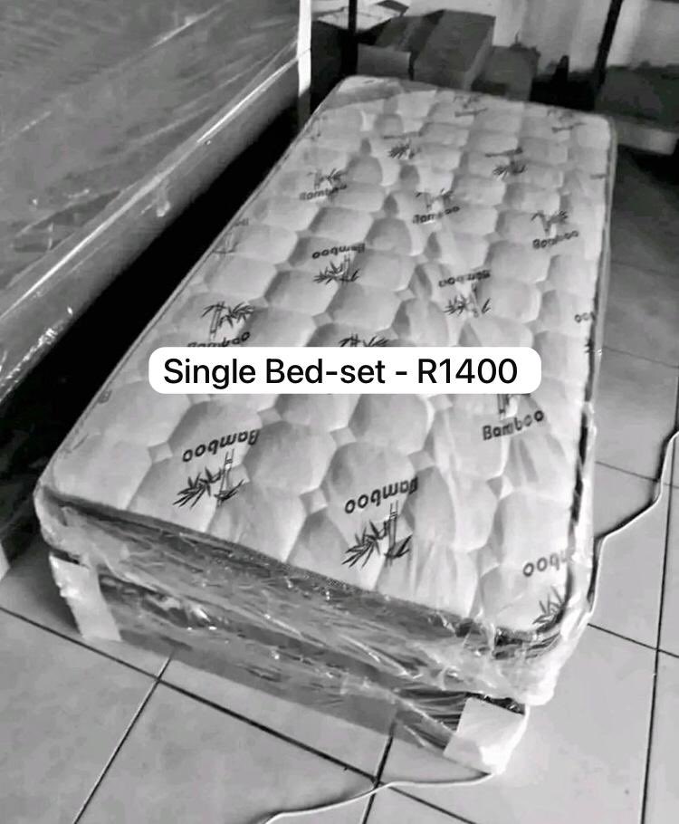 Beds_Galore's tweet photo. Great deals on comfortable factory bed sets &amp; mattresses. Call / WhatsApp us now 0605286958 🇿🇦 

🚚 Same day delivery around Gauteng 
💵 Pay upon delivery 

Adhoc Westonaria Chakalaka Arthur Zwane Goss Khayelitsha https://t.co/AtTQVQonA1