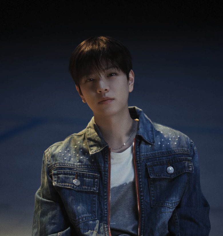 ksmcrave's tweet photo. This this that, that this this this that this that that that this that. That that that this that this this, this that! https://t.co/5Zehsd0SY6