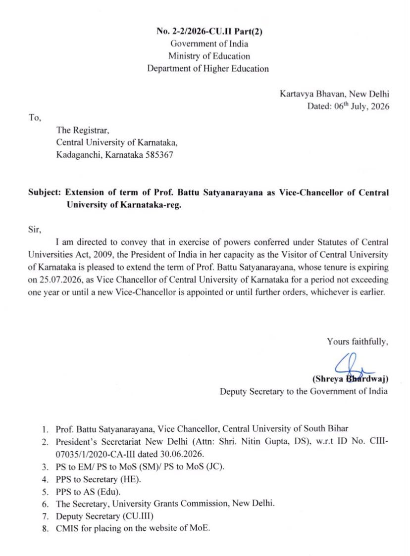 CuKarnataka's tweet photo. 💐 Heartiest Congratulations. 💐
The CUK family congratulates our Hon'ble Vice-Chancellor Prof. Battu Satyanarayana on the extension of his tenure for one more year.
Your leadership continues to inspire us.
Congratulations Sir.
#MinistryofHigherEducation
#CUK
#Kalabauragi https://t.co/9DPkaBHVsX