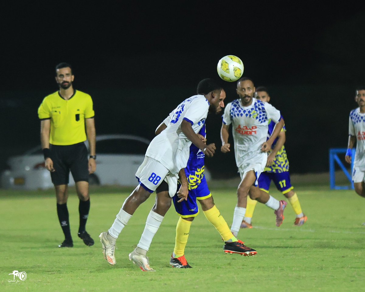 alawan92's tweet photo. دوري الدرجة الأولى بنادي الخابورة 
جانب من التغطية الإعلامية لمباراة فريق العوان أمام فريق الرديدة

📸تصوير |سالم ضاوي

#فريق_العوان 
#دوري_الدرجة_الأولى_بنادي_الخابورة https://t.co/2AMPkCNo9E