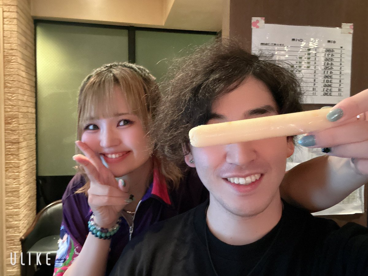 2timehopes's tweet photo. 牧野プロと金子プロイベント🎯

場所が分からずXで見た情報で向かったはずなのに何故か1時間先の場所に…

諦めて帰ろうかと思ったけど、頑張って向かった😖💦

2人と一緒に投げる事が出来て良かった！

疲れきってて笑うのが精一杯すぎてダーツする精神が失われ過ぎた😭

無事に2人に会えて良かった https://t.co/3W9ainmH9i