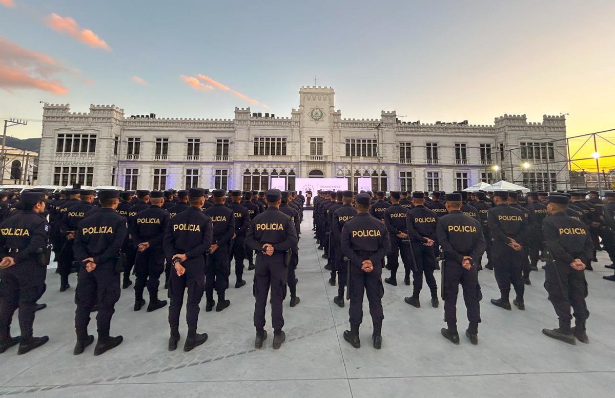 muni263's tweet photo. El Salvador suma 162 días sin homicidios en 2026, según cifras de la @PNCSV  https://t.co/NOIM4YE1uM https://t.co/te34LQsYJt