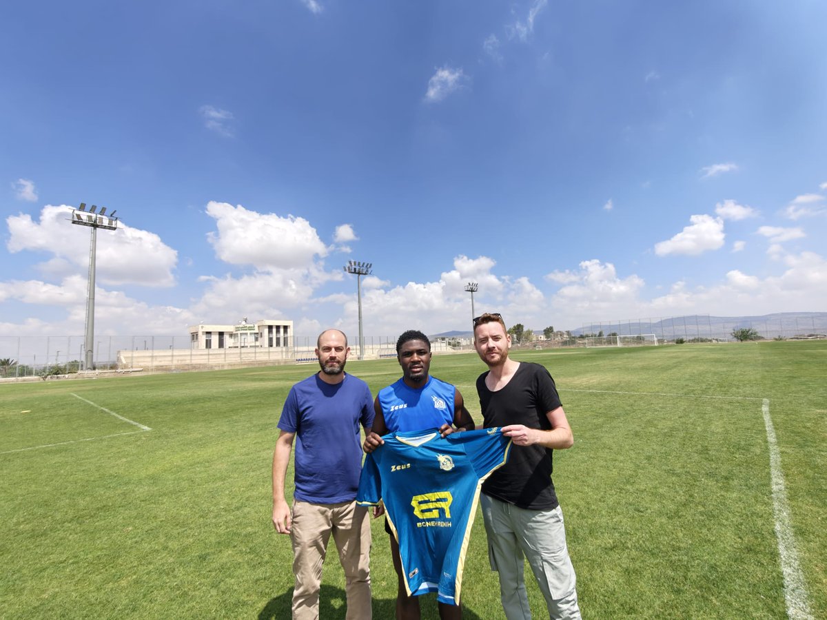 AgencyMgsr's tweet photo. 𝓓𝓸𝓷𝓮 𝓓𝓮𝓪𝓵 ✍🏼
Junior Diomande will play this season for @maccabibneireineh on loan from @fcmn_il
Many thanks to @hagmayr_sport for the trust and great cooperation.
Good luck, Junior. It's time to shine! ✨

@LiorDahanMgsr https://t.co/yPMdxWQzXV