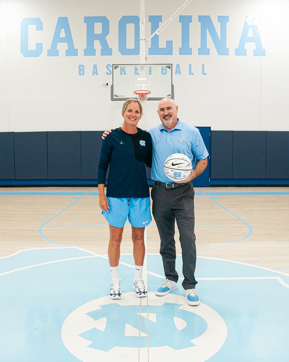 Carolina Women's Basketball tweet media