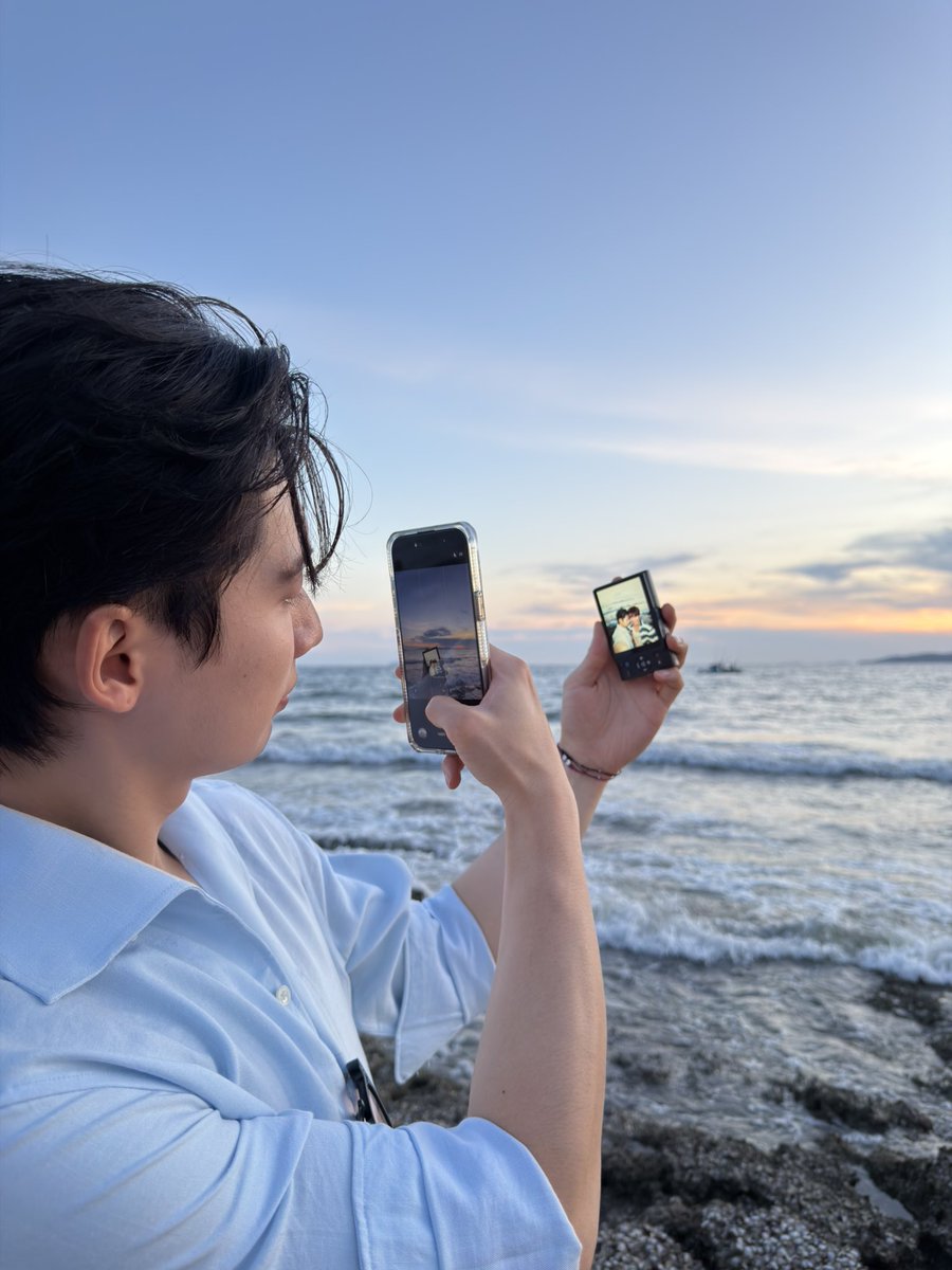 cooheartt's tweet photo. เก็บความทรงจำ เก็บมันไว้ จำได้ไหมวันแรกที่เราได้พบกัน ~ 🍀 @pondponlawit1 https://t.co/yLbPsKAENK