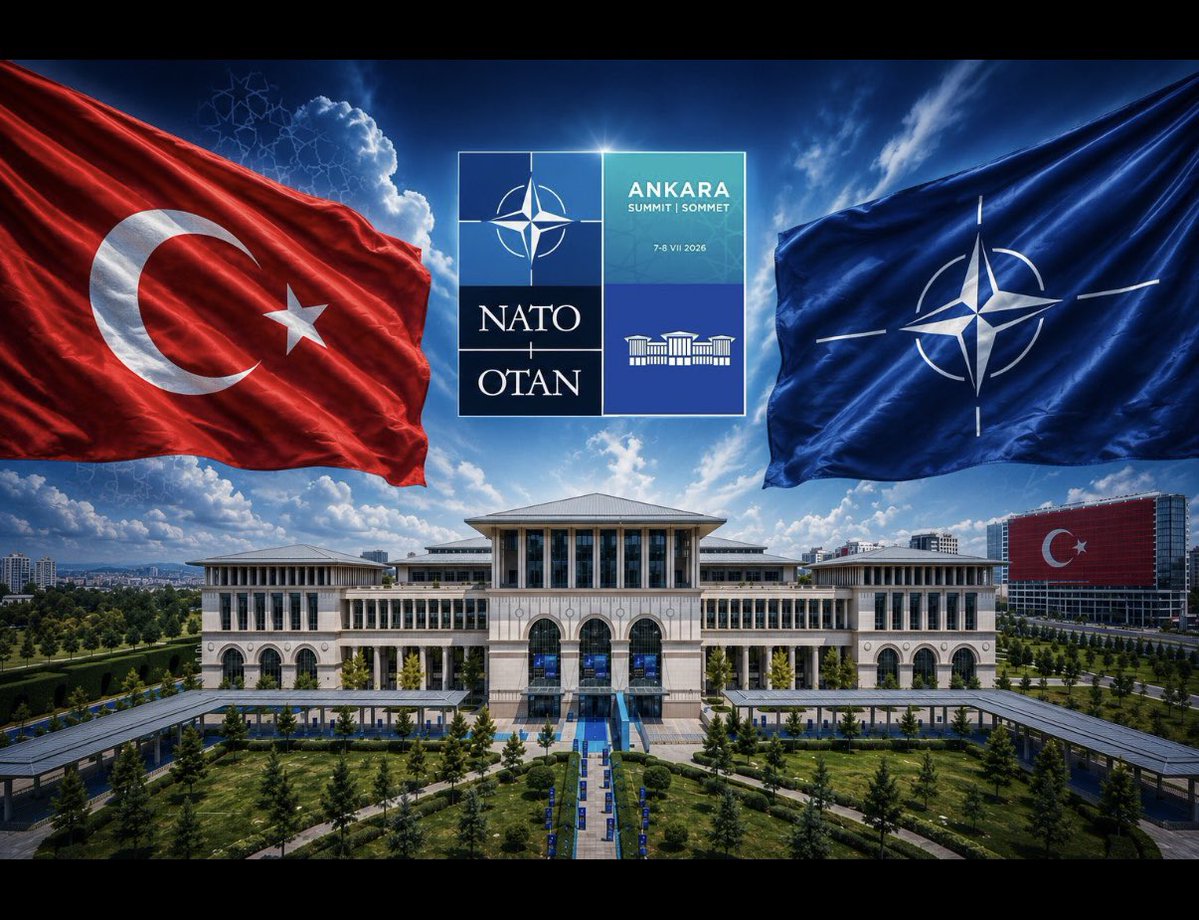 Gulafer_'s tweet photo. Dünyanın en güçlü liderleri NATO Zirvesi için Ankara’da. Bütün dünyanın gözü Türkiye’de. 

Tarih, uluslararası sistemin yeniden şekillendiği dönemlerde bazı ülkelere özel sorumluluklar yükler. Bugün Türkiye; stratejik konumu, güçlü diplomatik kapasitesi ve çok yönlü dış politika anlayışıyla bu sorumluluğu taşıyan ülkelerin başında gelmektedir.

NATO Zirvesi’nin ülkemizde toplanması, Türkiye’nin küresel güvenlik mimarisine sunduğu katkının ve uluslararası toplumun ülkemize duyduğu güvenin somut bir göstergesidir. Karadeniz’den Akdeniz’e, Kafkasya’dan Orta Doğu’ya uzanan geniş coğrafyada istikrarı güçlendiren her adımda Türkiye’nin yapıcı iradesi hissedilmektedir.

Türkiye artık sadece bir cephe ülkesi değil; Merkez Ülke olarak bölgesel ve küresel güvenlik denkleminin yön veren aktörlerinden biridir.

Klasik diplomasinin ötesine geçen bu zirvede, küresel güvenliğin yeni yol haritası Ankara’da şekilleniyor.

Ankara konuşuyor, dünya dinliyor.