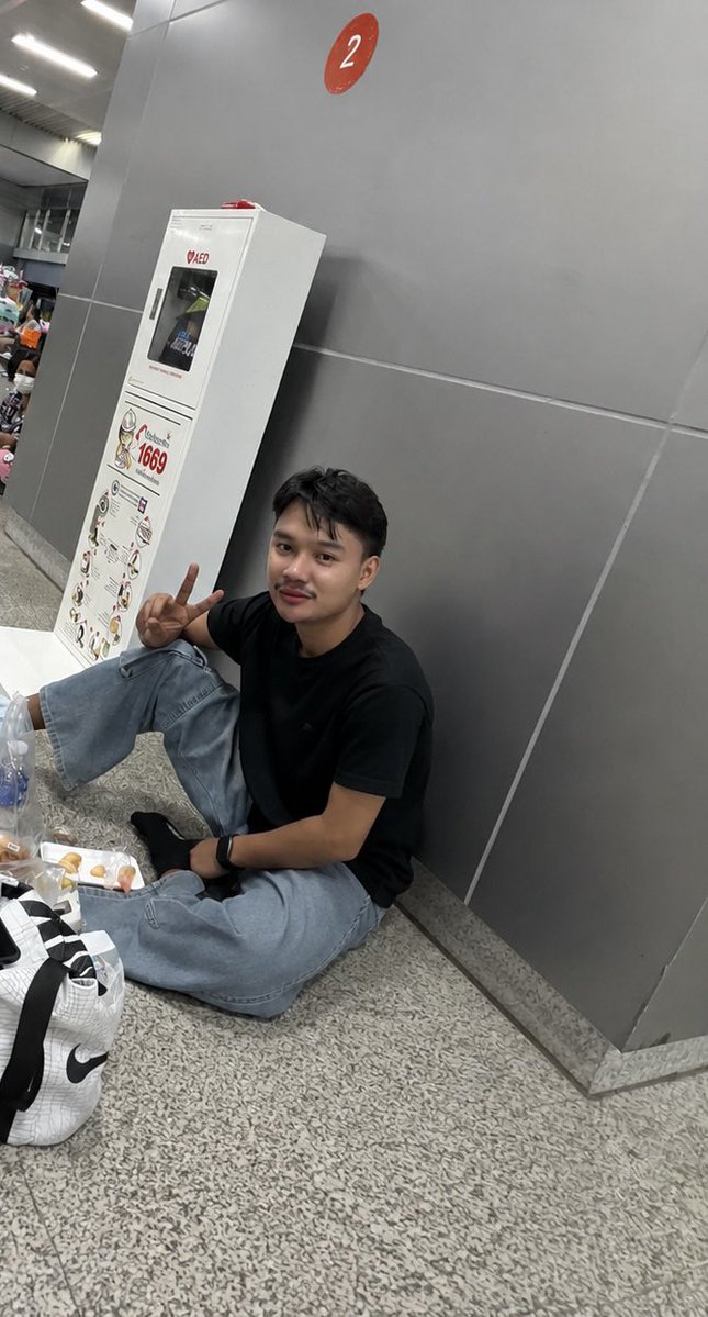 tip11481's tweet photo. ตอกสดๆ เสียบสดๆ 🤣🤣  อยากโดนตอกทักมา https://t.co/gSzz3xyWjU