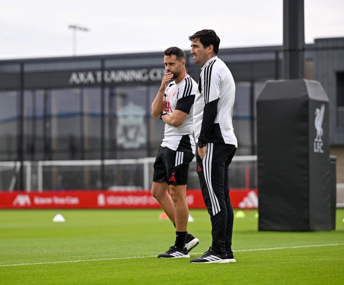 BenBLFC's tweet photo. The road to number 21 &amp; 7 starts today! 🇪🇸 https://t.co/4OId5fRZ0j