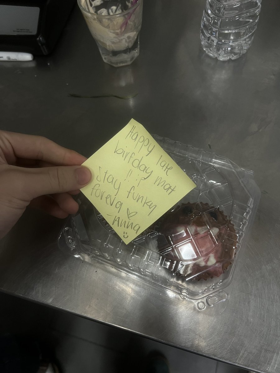 domodickrider's tweet photo. Coworker made me domo muffins 😼 https://t.co/WiLZEqk5iz
