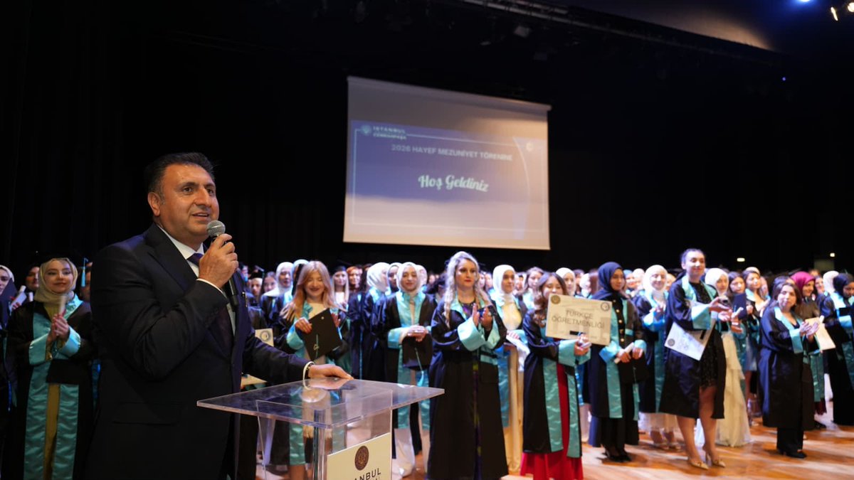 istanbulilmem's tweet photo. ✨ Hasan Ali Yücel Eğitim Fakültesi (HAYEF) 2026 Mezuniyet Töreni; İstanbul Üniversitesi Rektör Yardımcısı Sayın Prof. Dr. Mehmet Bilgin, Hasan Ali Yücel Eğitim Fakültesi Dekanı Sayın Prof. Dr. Muhammed Baştuğ, İl Millî Eğitim Müdürümüz Murat Mücahit Yentür, protokol üyeleri, akademisyenler, öğrenciler ve ailelerinin katılımıyla Bahçelievler Belediyesi Kongre Merkezi’nde gerçekleştirildi.

​📍 Bahçelievler

@tcmeb @Yusuf__Tekin @MucahitYentur