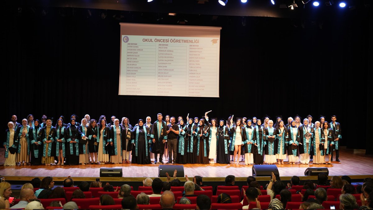 istanbulilmem's tweet photo. ✨ Hasan Ali Yücel Eğitim Fakültesi (HAYEF) 2026 Mezuniyet Töreni; İstanbul Üniversitesi Rektör Yardımcısı Sayın Prof. Dr. Mehmet Bilgin, Hasan Ali Yücel Eğitim Fakültesi Dekanı Sayın Prof. Dr. Muhammed Baştuğ, İl Millî Eğitim Müdürümüz Murat Mücahit Yentür, protokol üyeleri, akademisyenler, öğrenciler ve ailelerinin katılımıyla Bahçelievler Belediyesi Kongre Merkezi’nde gerçekleştirildi.

​📍 Bahçelievler

@tcmeb @Yusuf__Tekin @MucahitYentur