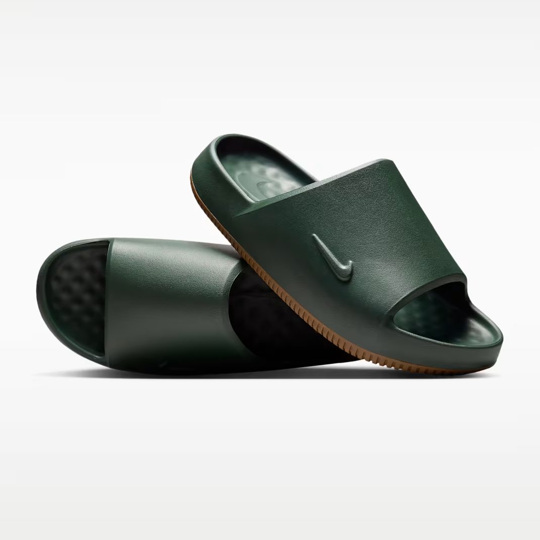 nicekicks's tweet photo. Nike Calm 2.0 "Fir" is now available!

📲 https://t.co/shbo0M0oap https://t.co/LSFwZ5d8qN