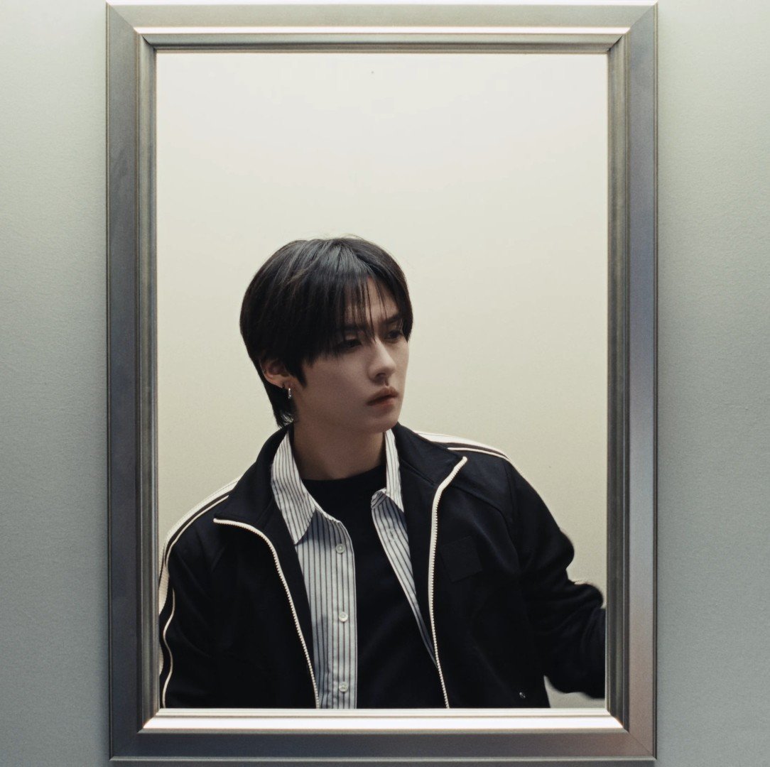 LEEKNOW_INTL's tweet photo. He looks like he's straight out of a kdrama 😍 https://t.co/92u2q33GO9