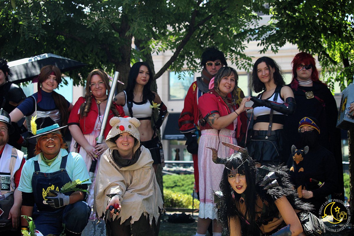 NightLightPhot's tweet photo. people from all walks of life and those who MAY or MAY NOT feel comfortable doing photography get to shine here. This is 100% my baby.

When I say cosplay is for everyone, I bloody mean it and it will always show in my work. 

It's a labor of love.

It's joy. It's Final Fantasy https://t.co/Yt2kcTU7TB