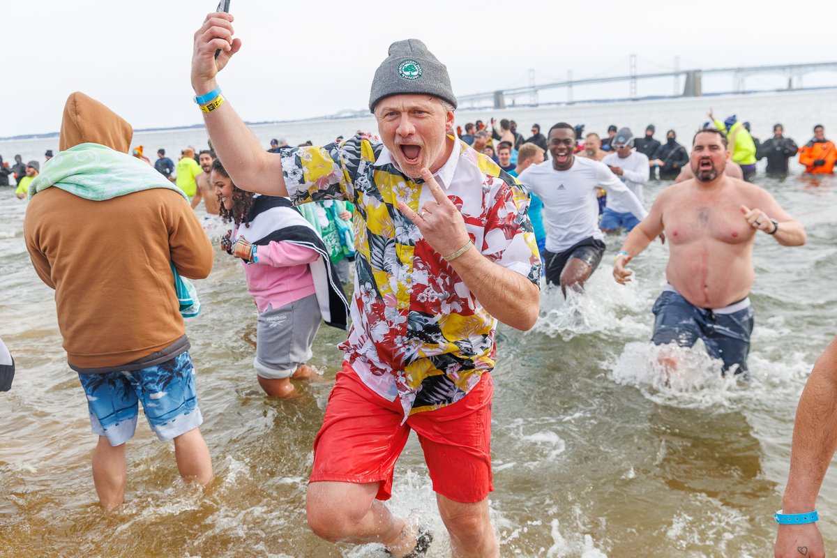 SpOlympicsMD's tweet photo. 🥶 It's finally not 10,000° outside... which means we're thinking about one thing: Sandy Point State Park.

Registration for the 2027 Plunge is OPEN! Text the group chat, start a team, and begin fundraising today.

💙 Sign up today: https://t.co/8zvJMwy7YG

#BearTheCold https://t.co/i5NgrvQOno