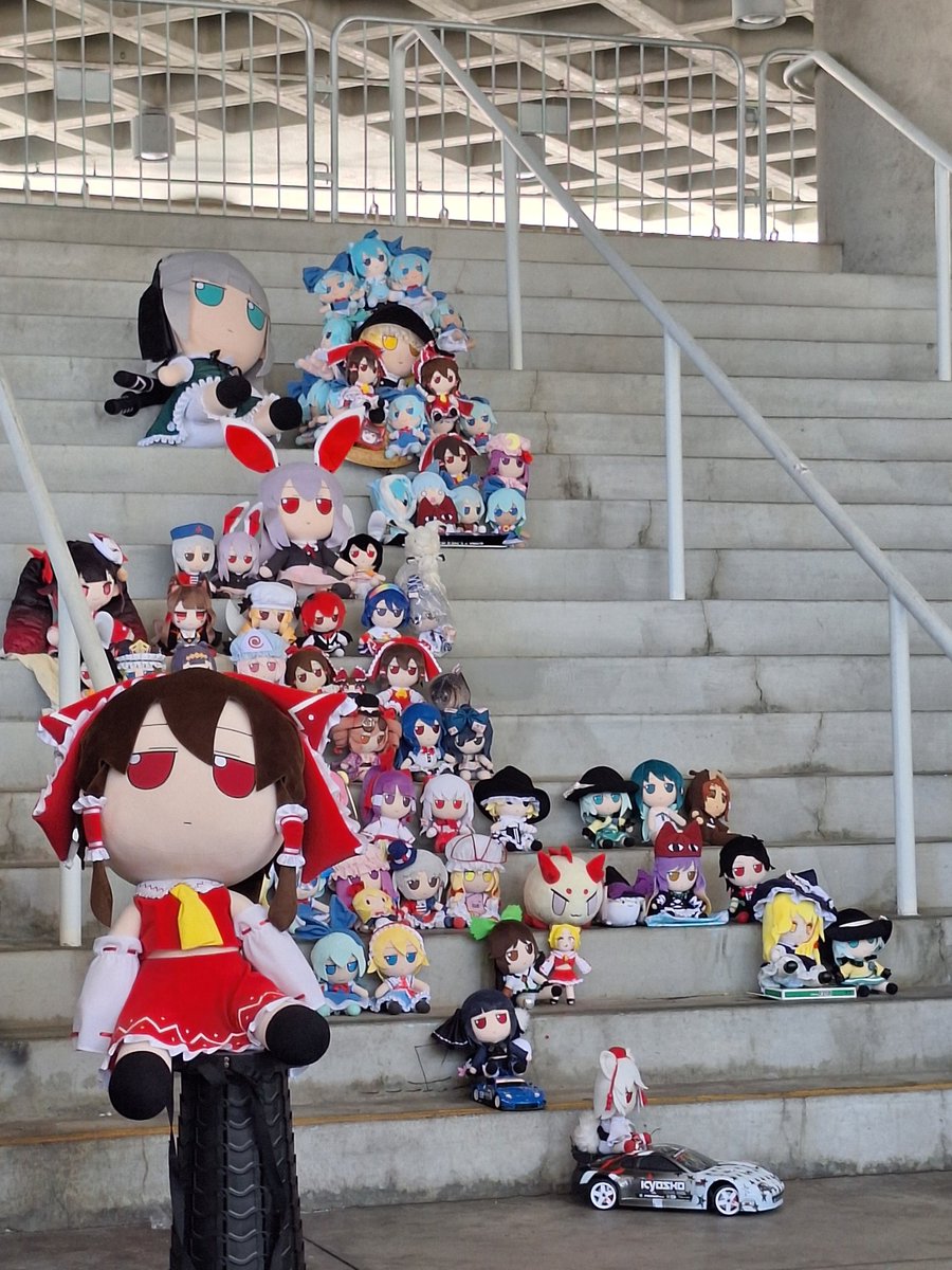 kapootish's tweet photo. The great Fumo gathering. https://t.co/sUkAKNDIqn