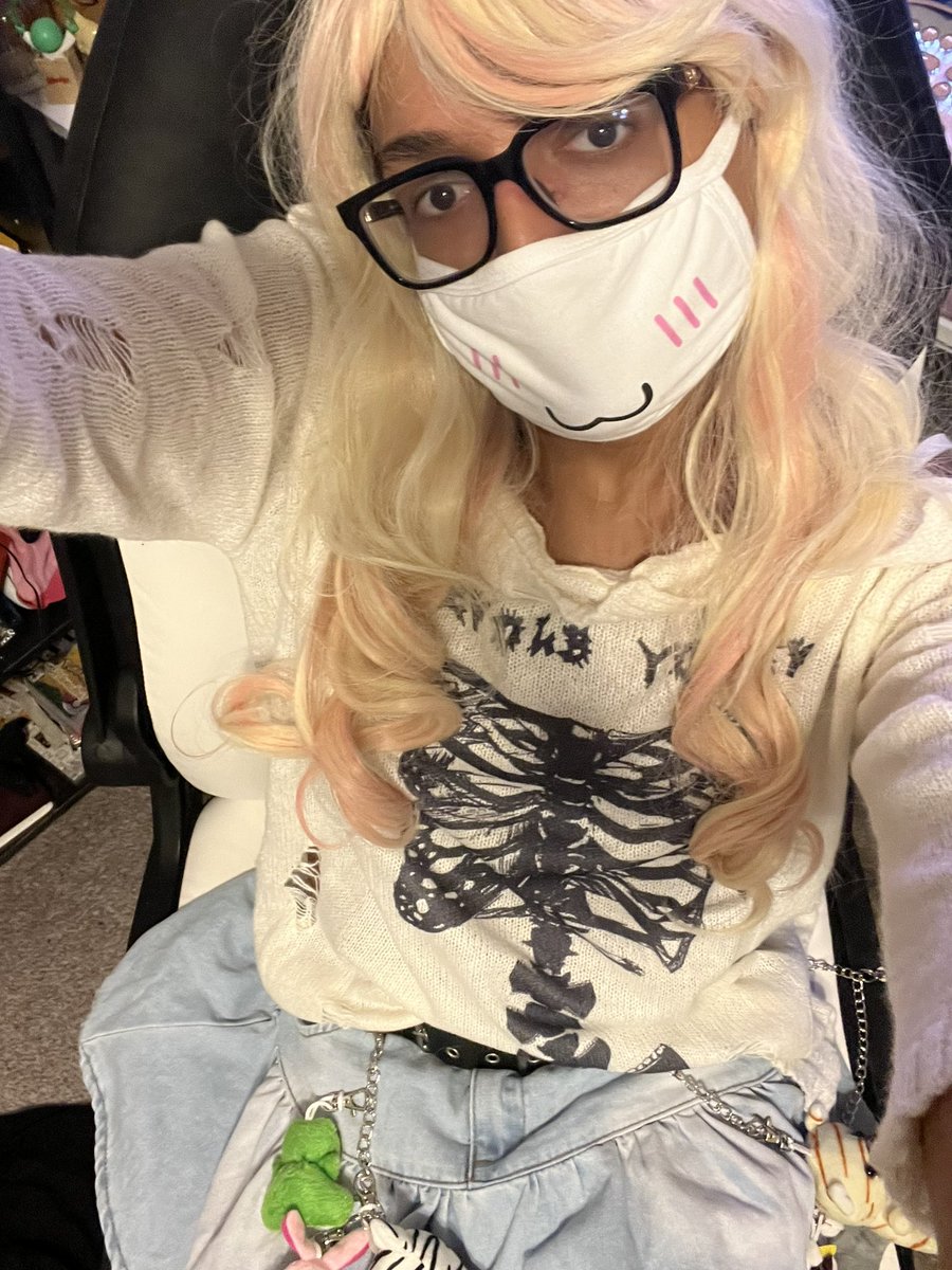 Tarachi45's tweet photo. Feeling cute asf today 🥰🥰

#femboy #cute #trans #transfemme #cosplay #tgirl #femboysfw https://t.co/6T40agQdBq