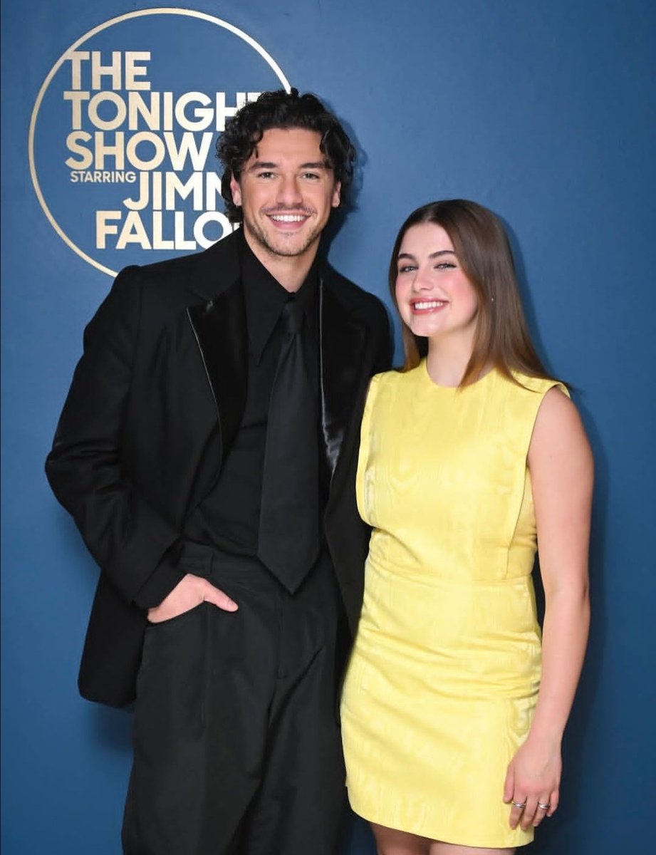 acbrightmont's tweet photo. 👀🏆 Off Campus, com Ella Bright e Belmont Cameli, foi indicada à categoria de Adaptação Literária do Gold Derby TV Awards 2026! https://t.co/mvA7shqfr7