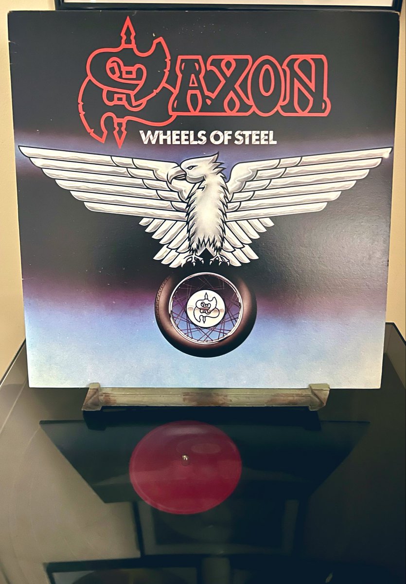 RockMetalManiac's tweet photo. Time to Rock N Roll!
🔈🎶🤘😎🤘
#NowPlaying #Saxon #WheelsOfSteel #PhysicalMusic #Vinyl https://t.co/GTfeVRfh76
