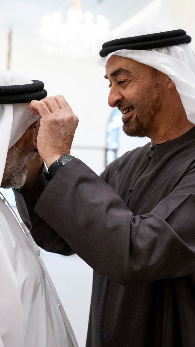llss6ss1's tweet photo. لماذا نحن أسعد شعب في العالم ؟
الله يلوم اللي يلومنا في حبّك ❤️❤️❤️❤️ https://t.co/4m8DnIY9x0