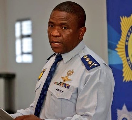 ISephara's tweet photo. All the General from KZN wanted was his PKTT files. Thats all 😭

Now we are learning:

*Malema influenced multi-million Rand tenders
*Malema involved in cigarette smuggling 
*Malema tried to have Operation Dudula members arrested
*Malema received info from crime intelligence https://t.co/MiN6zUmgoI