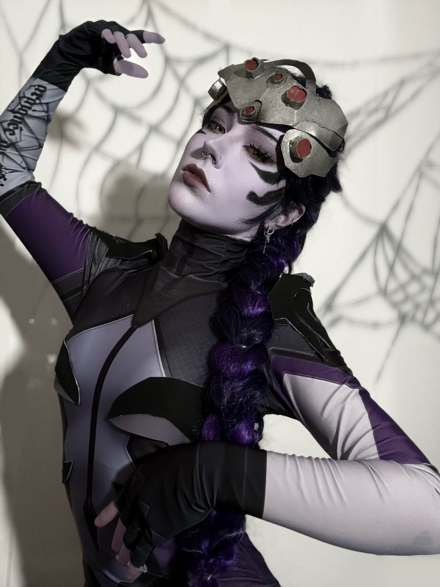 Poundland_hange's tweet photo. My widowmaker cosplay! #overwatch https://t.co/dxiy6JsM4N