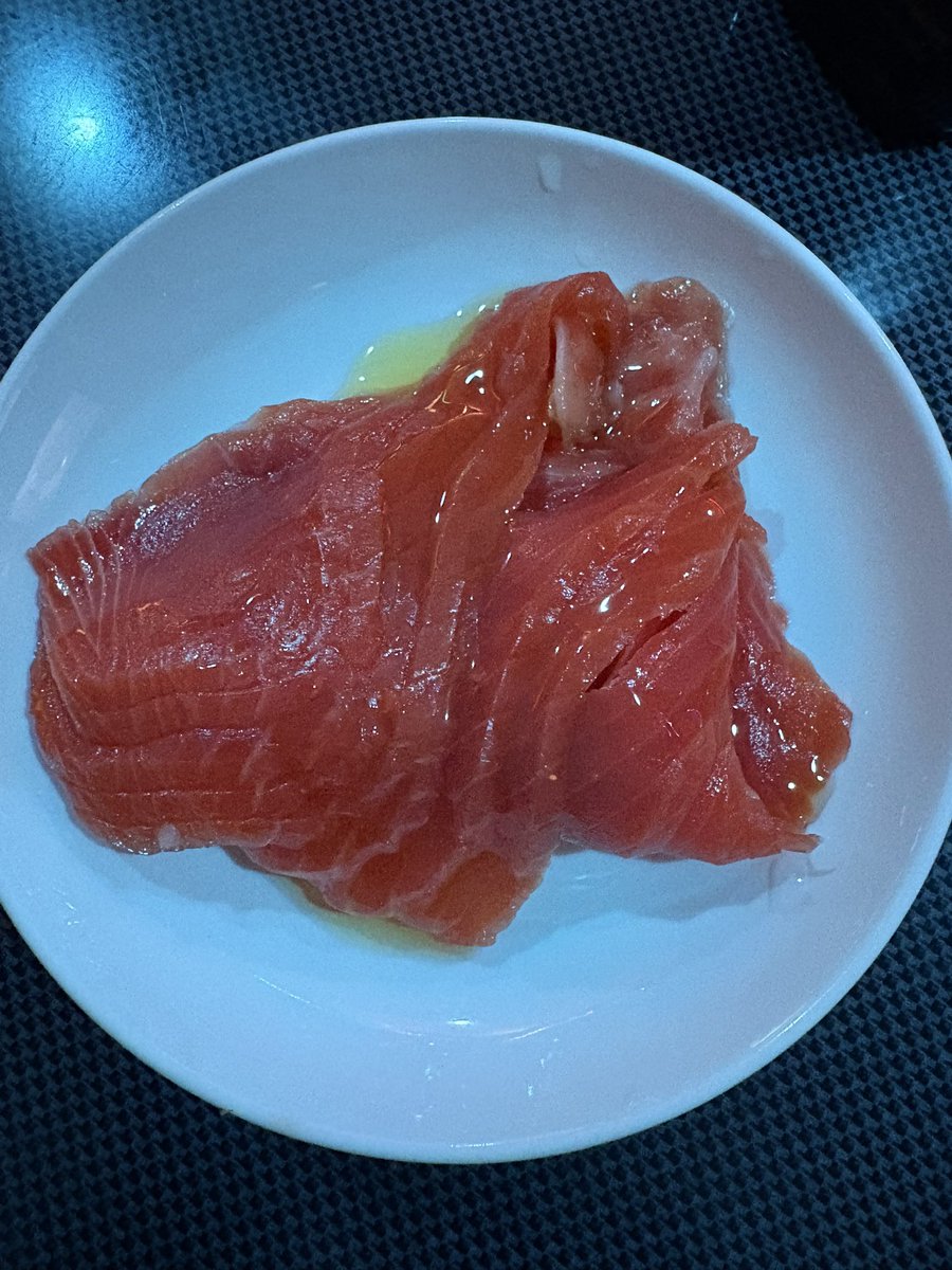 8kgVq41r's tweet photo. おきゅおわです！ご帰宅もドリンクも餌付けもたくさんありがとうございました！！꒰ ᐡᴗ͈ ·̫ ᴗ͈ ꒱ ♡♩いっぱいご飯ありがと！！初めて食べたけどからすみが天才すぎてほんとうにすき気に入りましたとてもおいしい！！！感激だった！！𐔌՞⁔•͈ ·̫ •͈⁔՞𐦯♡将来酒飲みなるのかな、？？？ https://t.co/YxfALA3Dpt